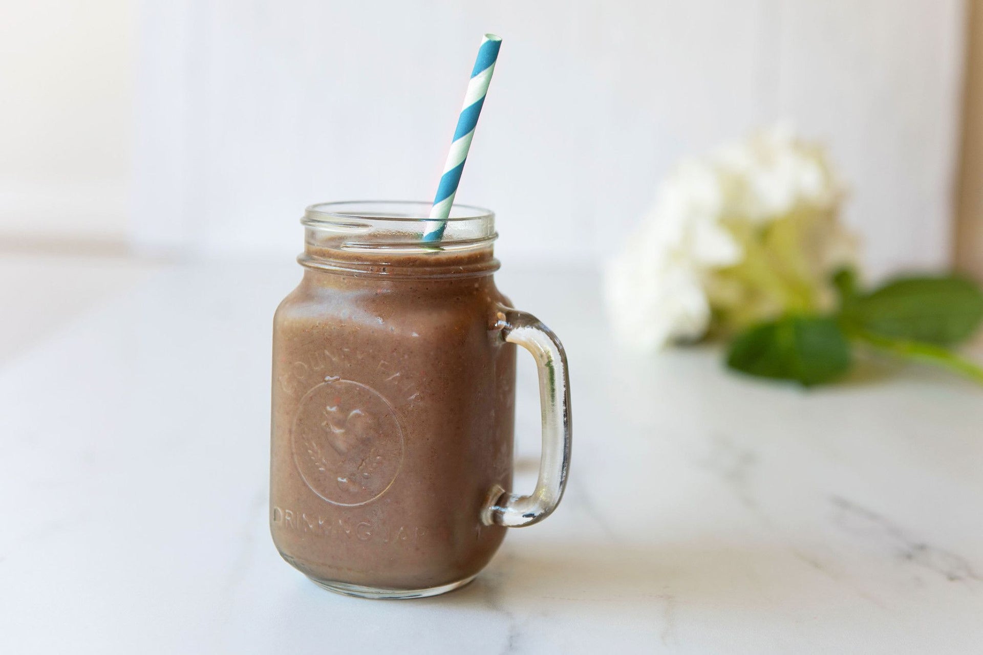 Avocado Berry Heart Smoothie Avocado Berry Heart Smoothie