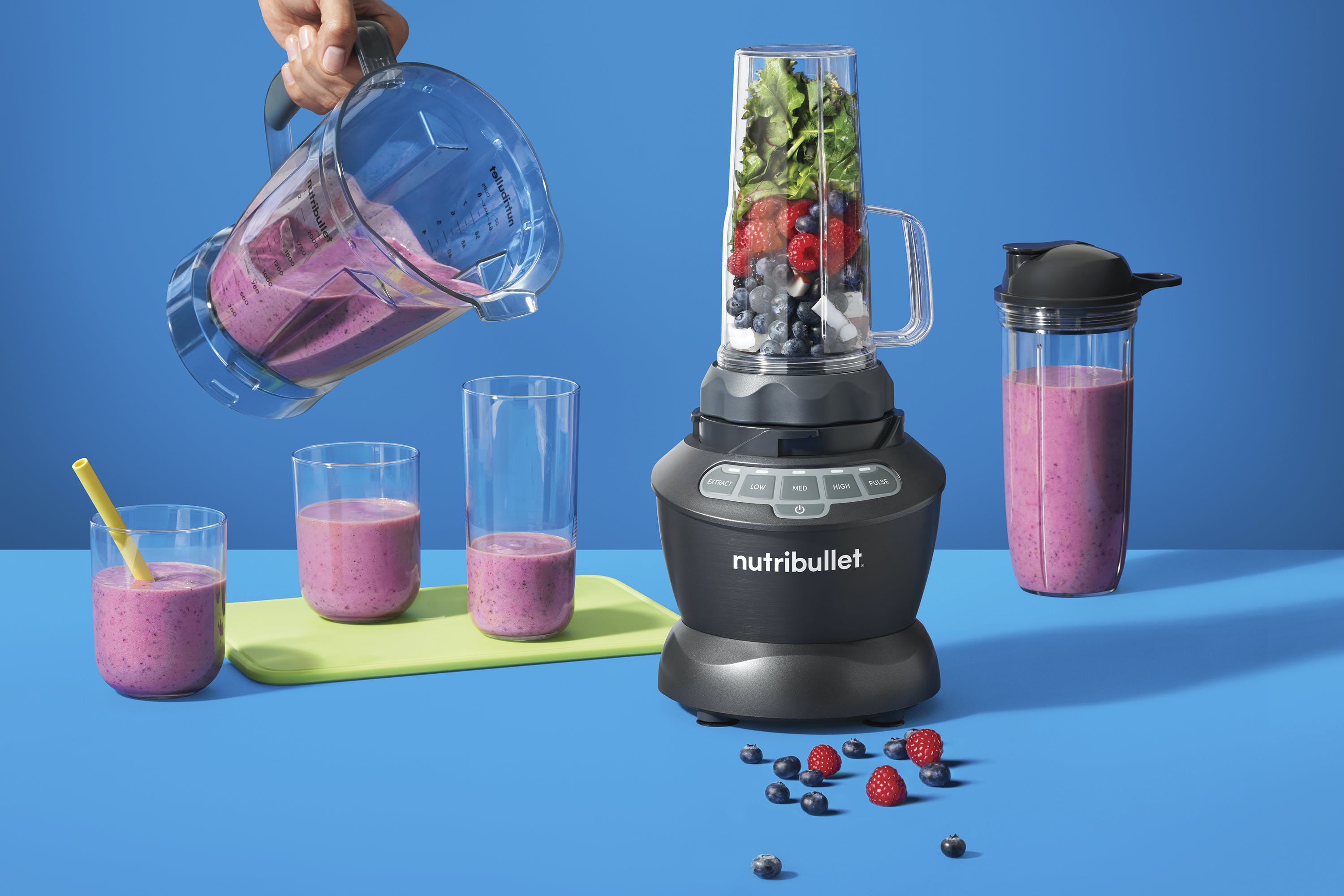 Nutribullet 600W Personal Blender, Black, Personal Compact Power Blender  Smoothie Juice and Nutrient Extractor