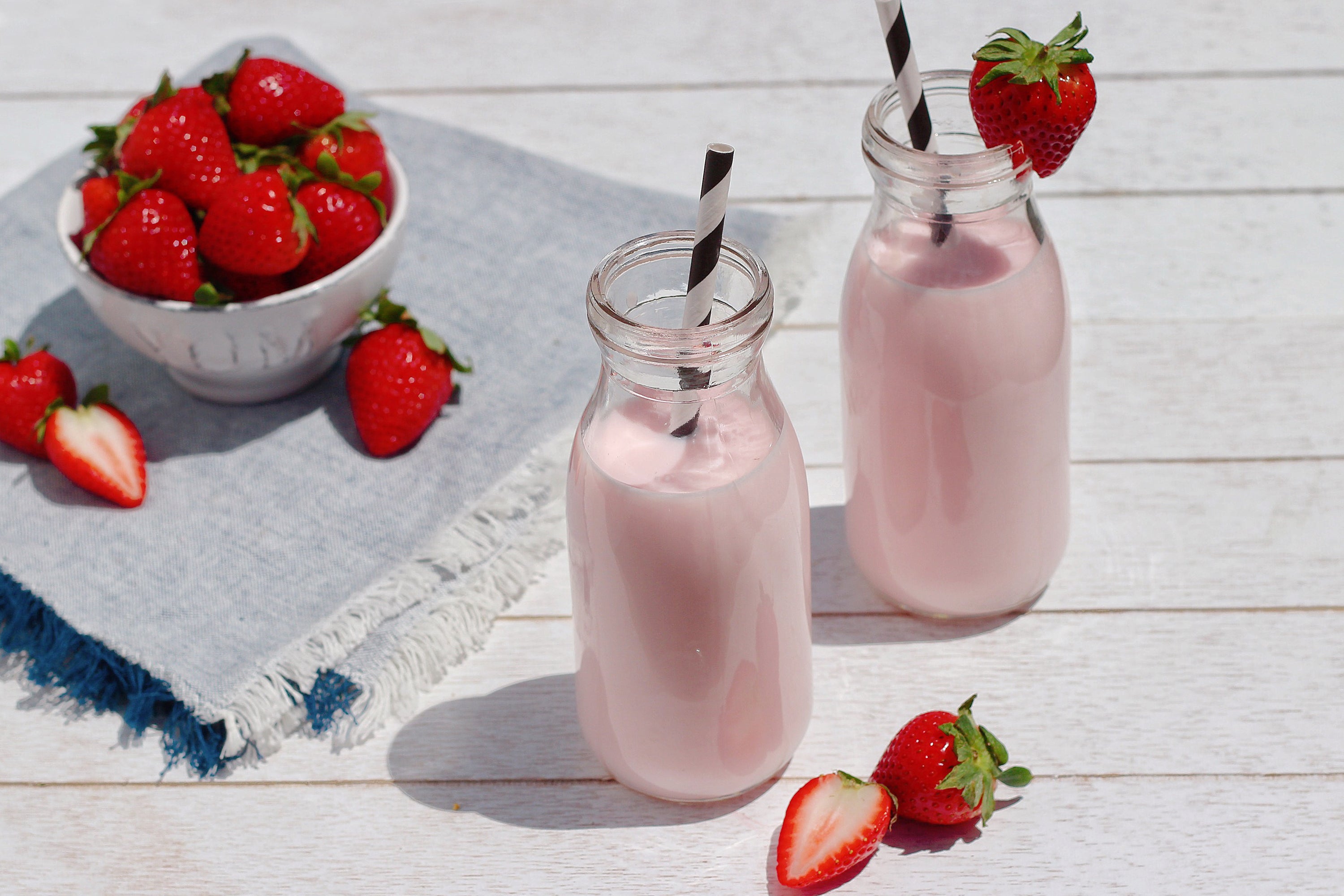 Strawberry Cashew Milk